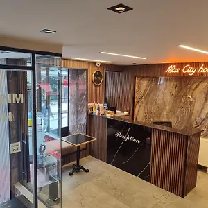 Miss Taksim Стамбул